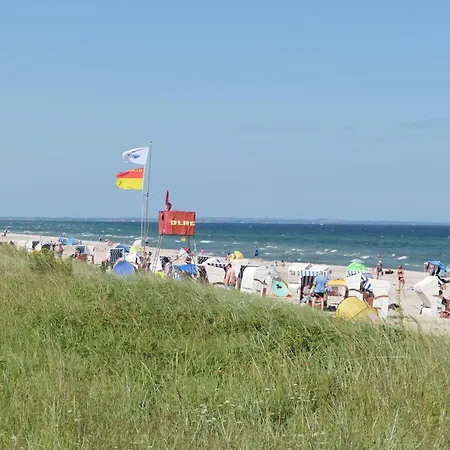 E4 Am Ostseestrand